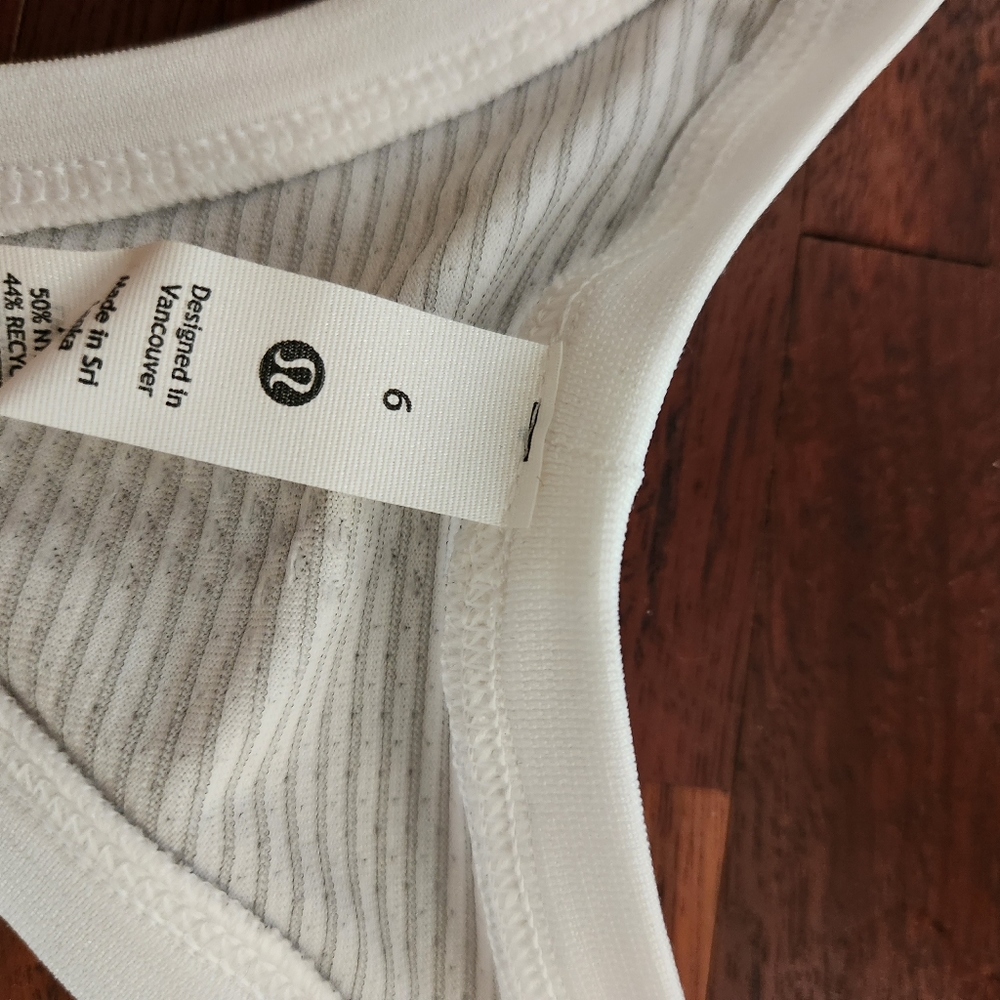 Lululemon Pineapple Hawaii Racerback Tank - Picture 5 of 6